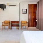 Hotel Canada 3*