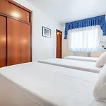 Canada 3*
