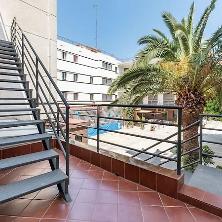 Hotel Canada 3*