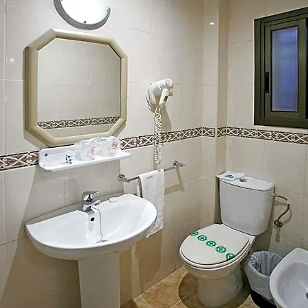 Canada By Dynamic Hotel 3*