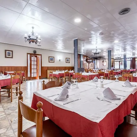 Otel Canada 3*